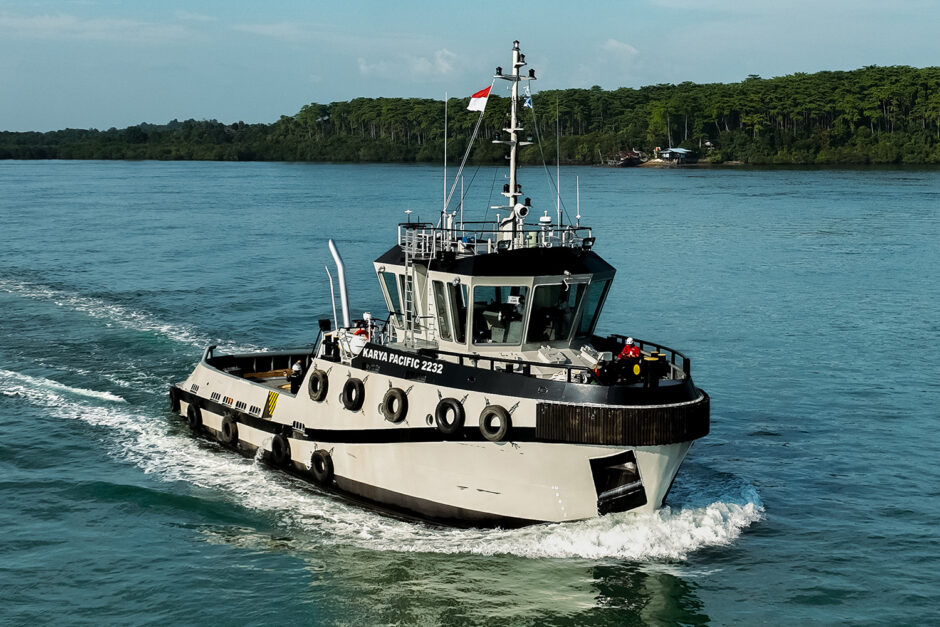 TRader 2700 steel tug Karya Pacific 2232 delivered to Indonesia
