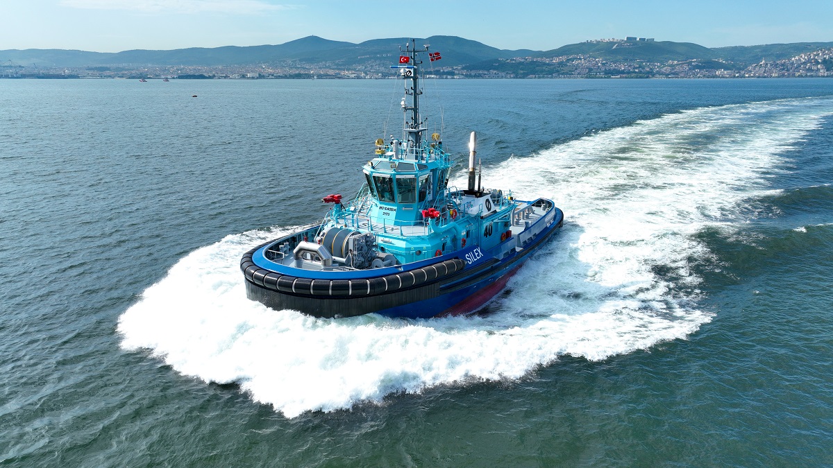 Another Powerful Tug Delivered to the North! UZMAR Proudly Delivers Advanced RAstar 3200-W Tugboat to Østensjø Rederi