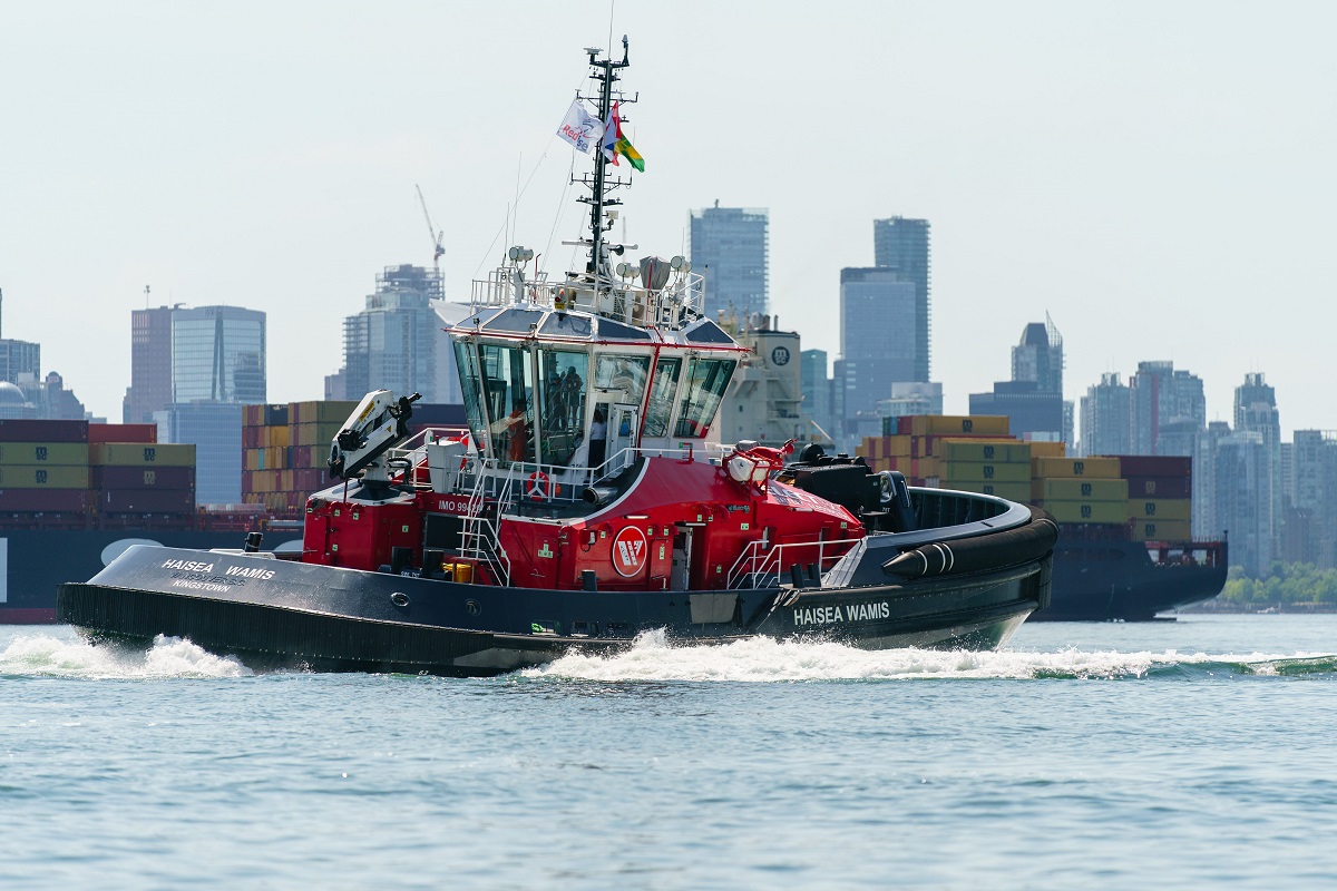 Redwise delivers the first full electric tug to Vancouver, Canada.