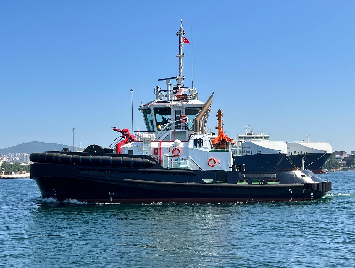 Sanmar delivers advanced ship-handling tug to Italian operator