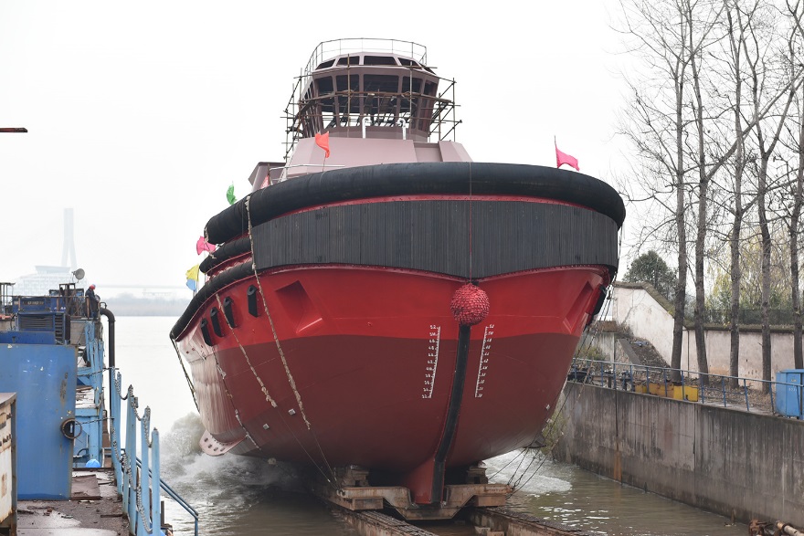 Dual Fuel RAstar 3800-DF Tug Launched