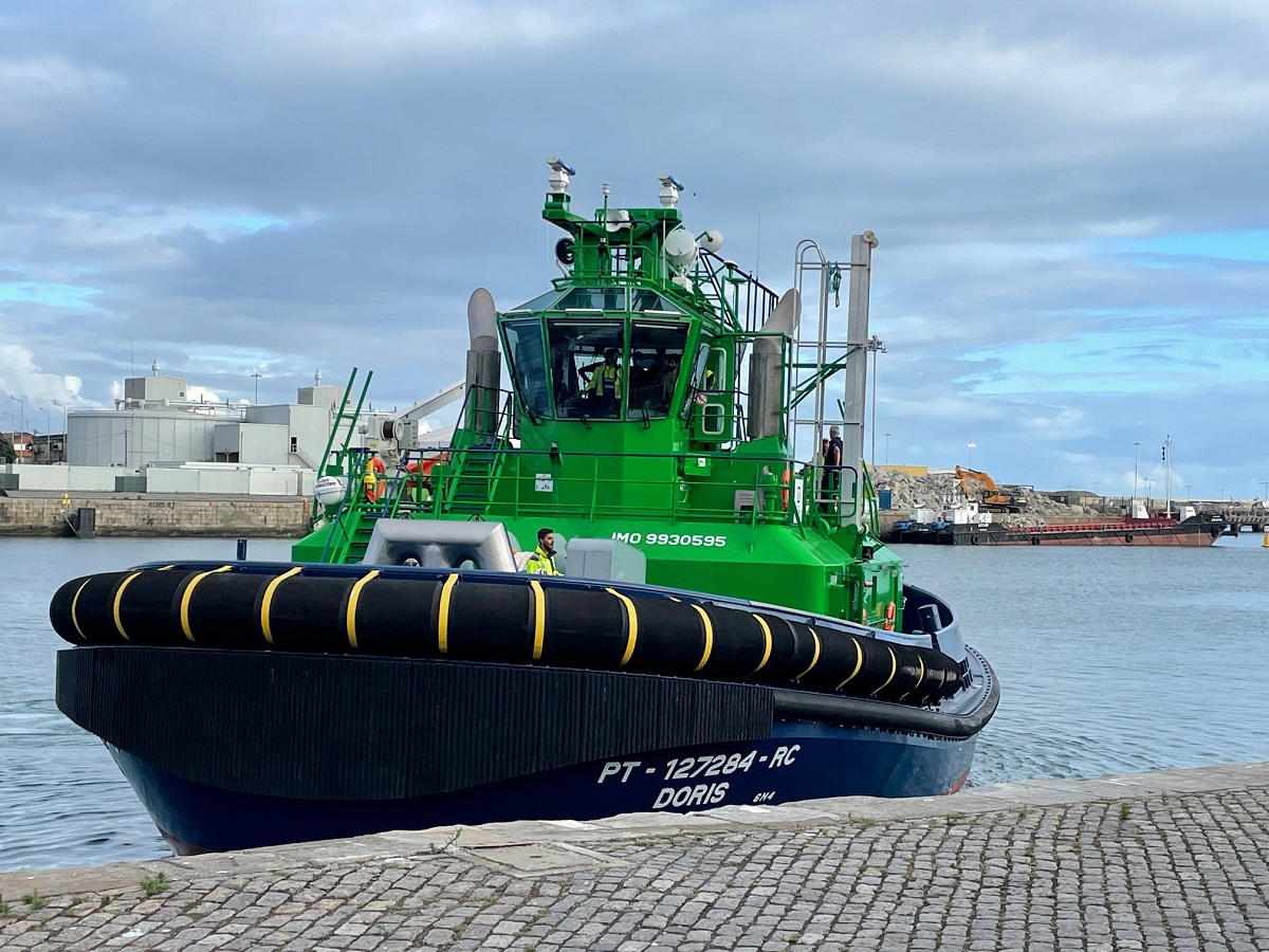 Damen RSD 2513 Tugs add to sustainable operations in Port of Leixões