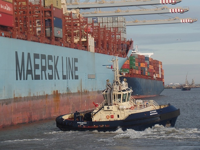 Svitzer holds naming ceremony for newest London tug, Svitzer Meridian