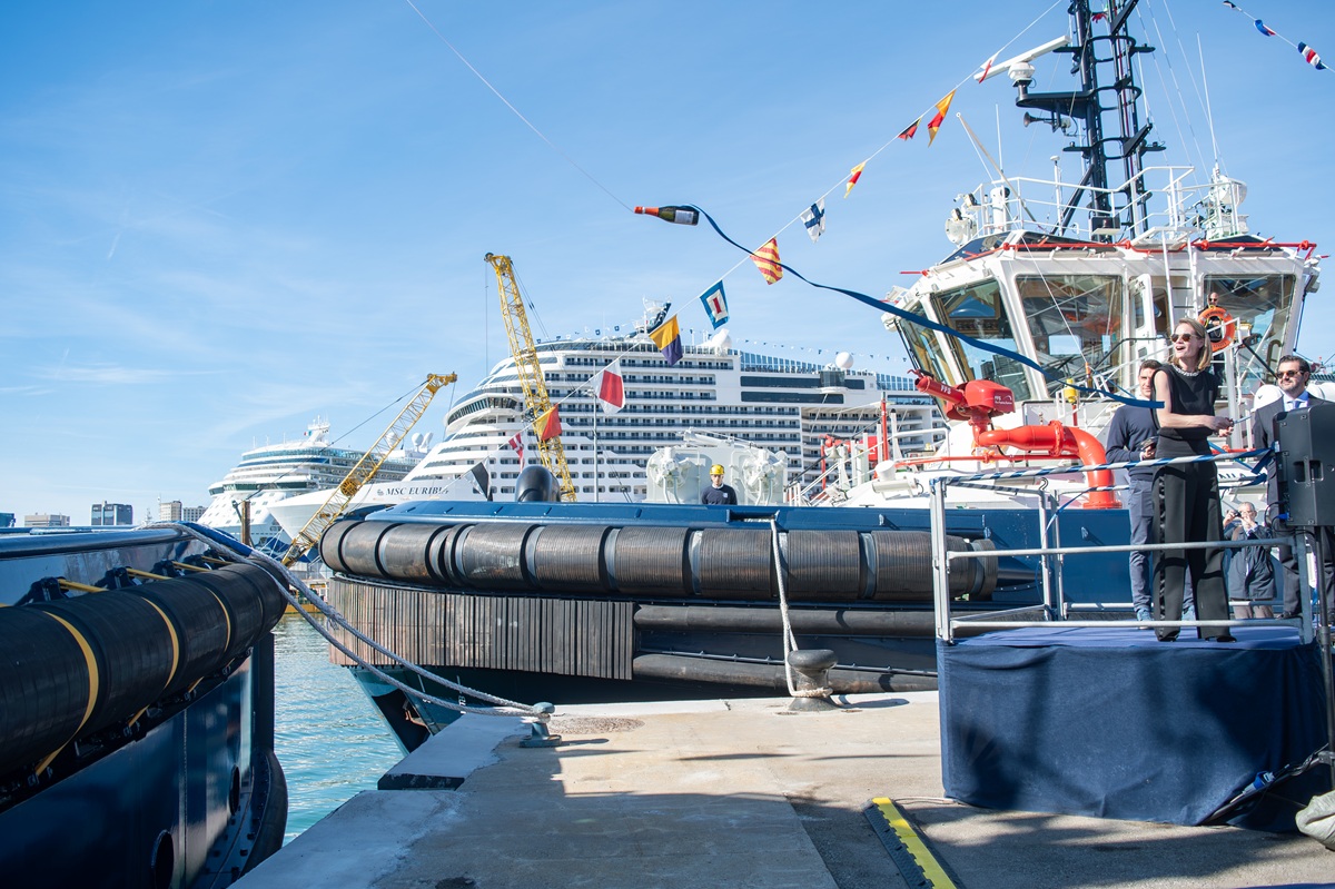 Boluda Towage names Damen ASD Tug 2813 VB Marte  in Genoa ceremony